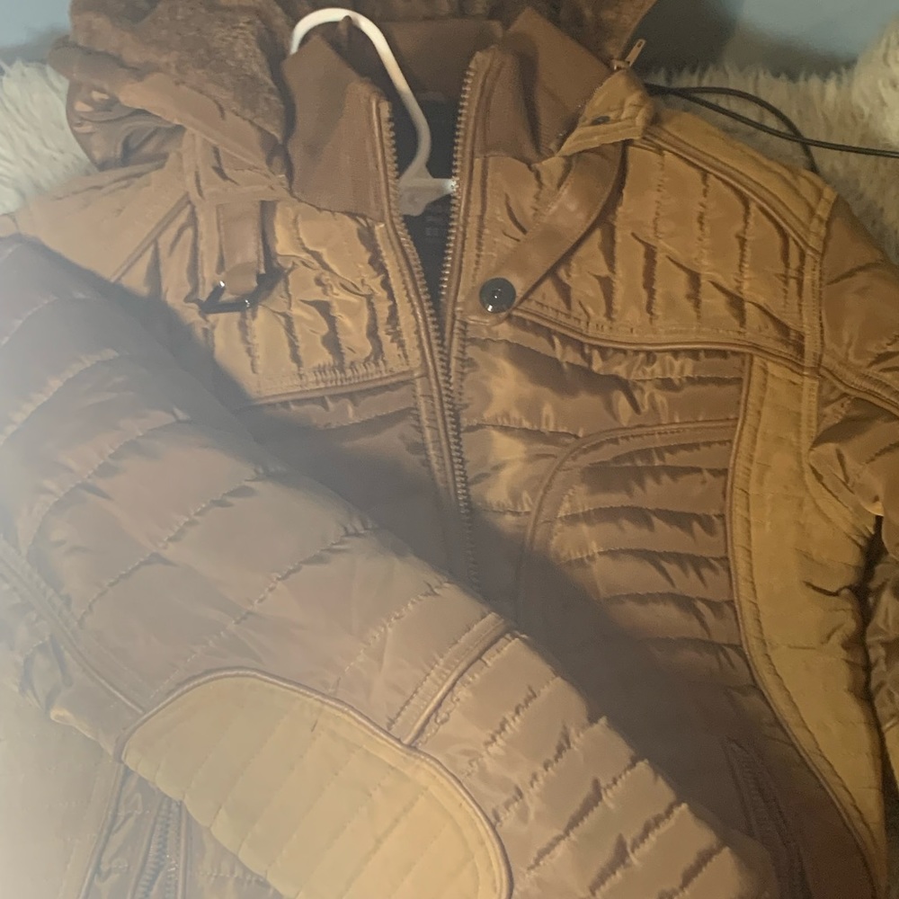 Men’s Medium tan coat